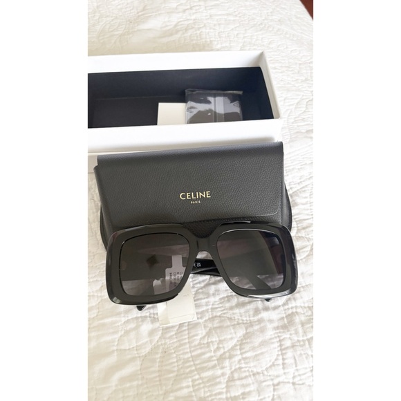 ‼️SOLD‼️CELINE
Bold 3 Dots
Square Sunglasses - Picture 3 of 5